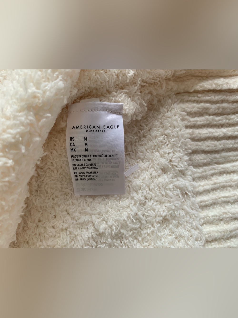 New American Eagle Sweater Size M - Picture 2 of 4